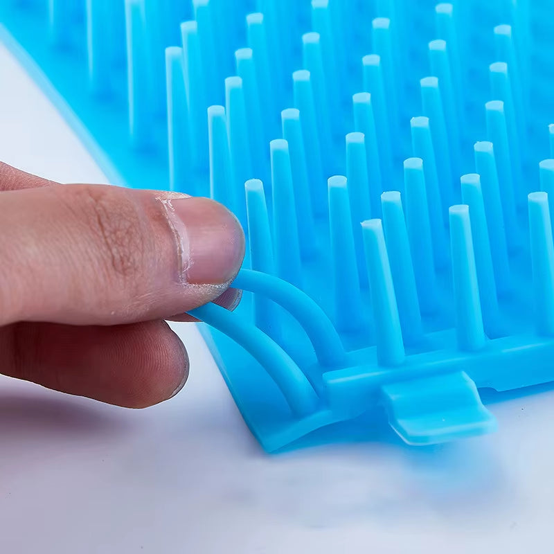 Paw cleaner cup comes apart for rinsing