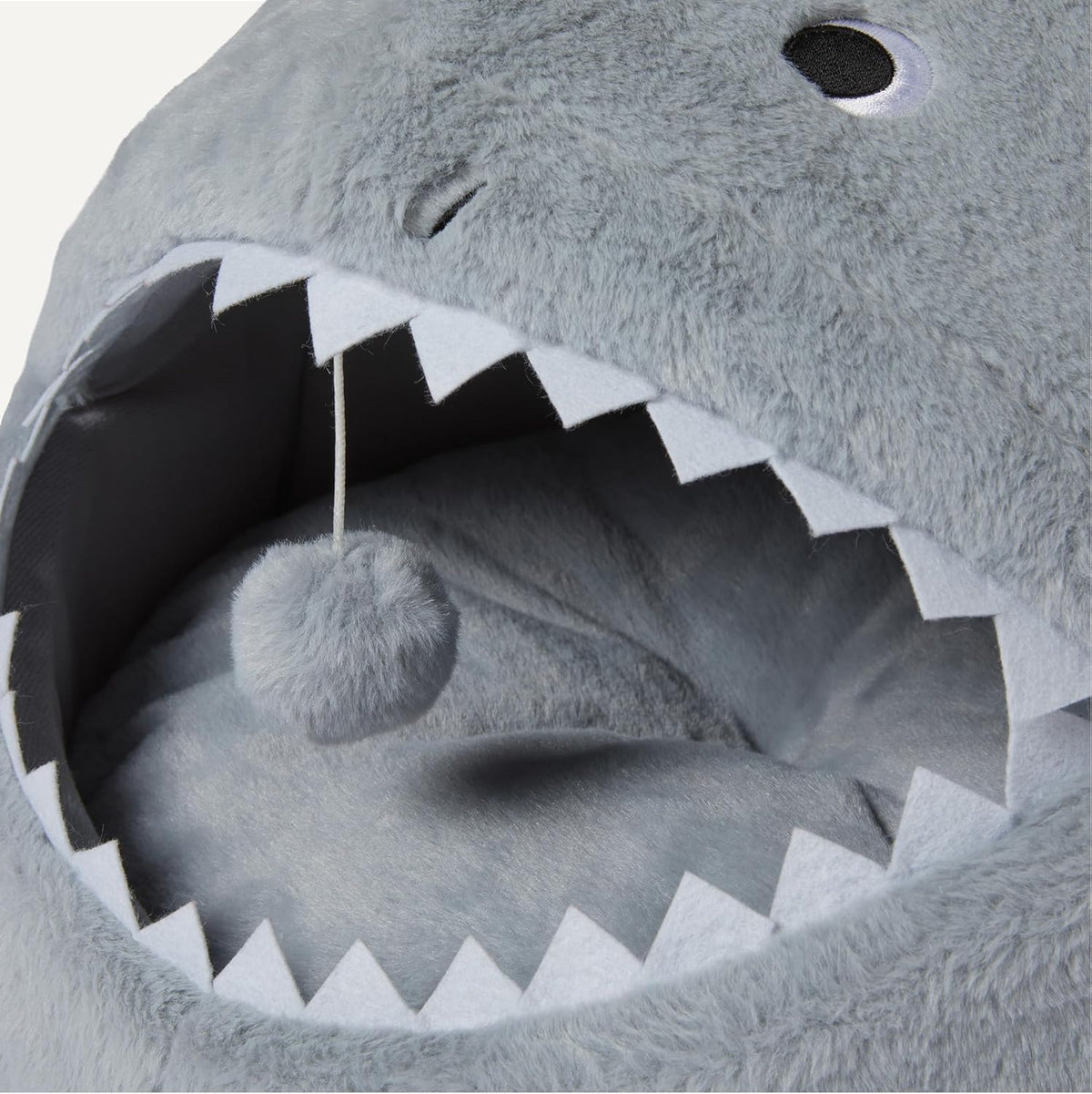 Shark Shape Cat House for Indoor Cats, Enclosed Design Helps Reduce Anxiety in Nervous Pets, with Washable Cushioned Pillow, 17" X 16" X 14", Grey